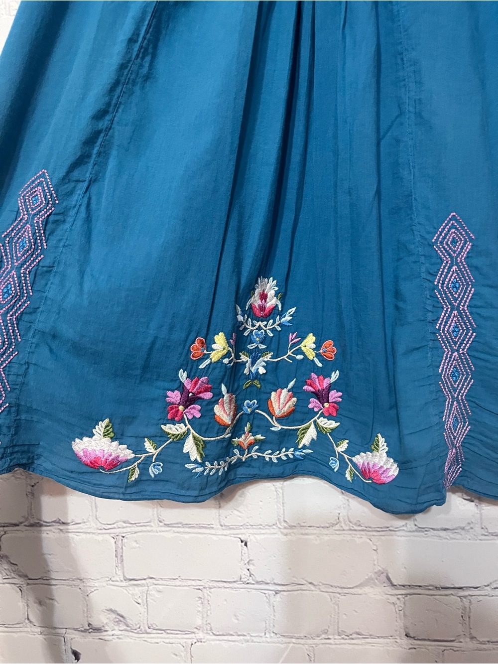 Johnny Was 3J Workshop Blouse Embroidered Boho Tunic Top Blue Size Medium DESC - Picture 3 of 12